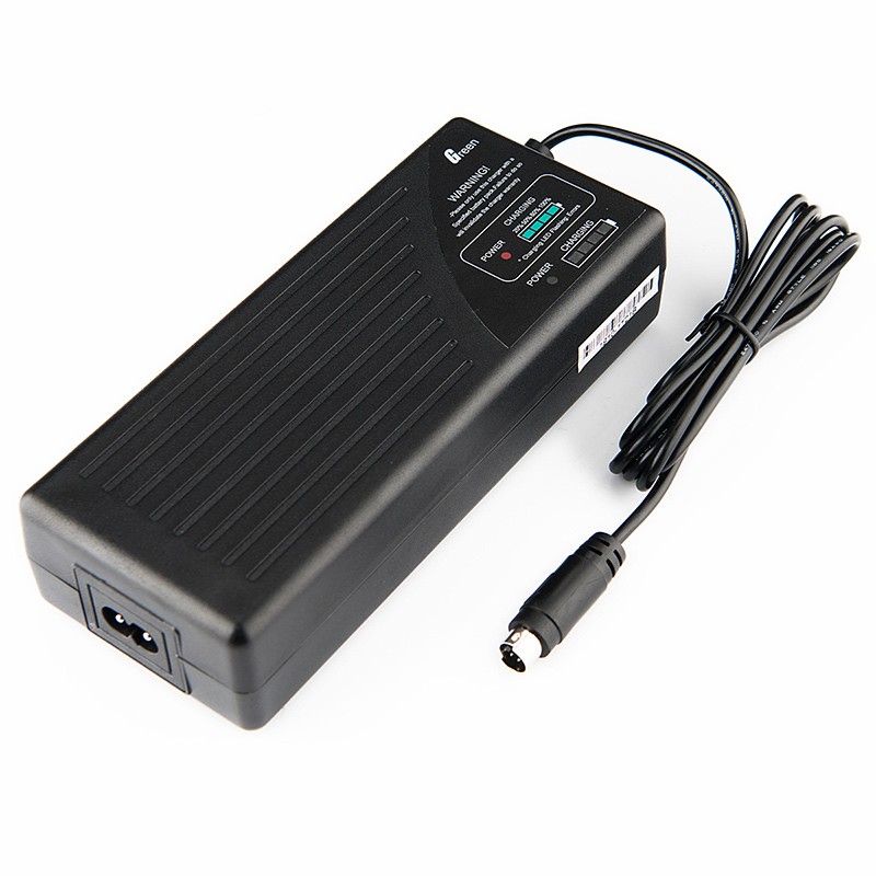 C1200P Chargeur AD1200Pro