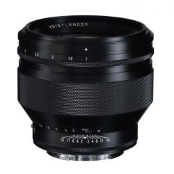 Nokton 50 mm/F1- Sony E