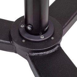 MBU-0 base with large wheels and central brake pedal